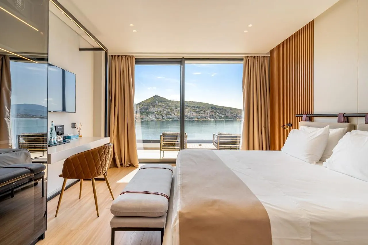 Yacht Premium Hotel Sarande