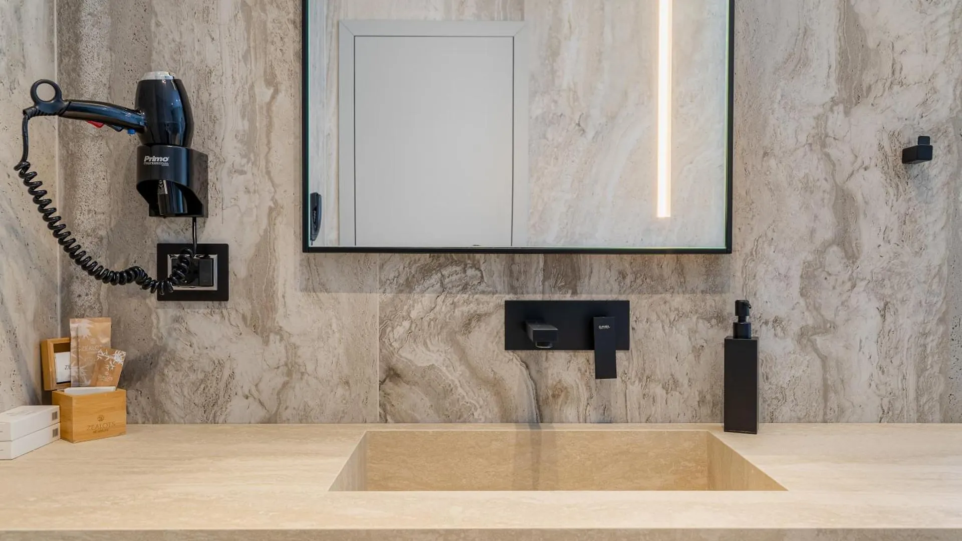 Alyacht Premium Hotel Sarandë