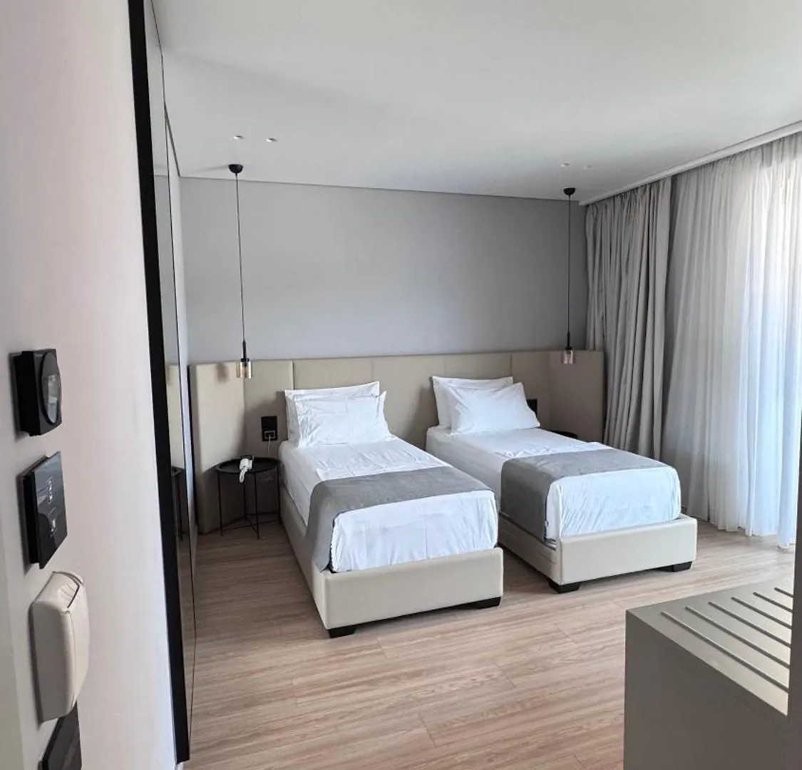 Alyacht Premium Hotel Sarandë 4*,  Albánie