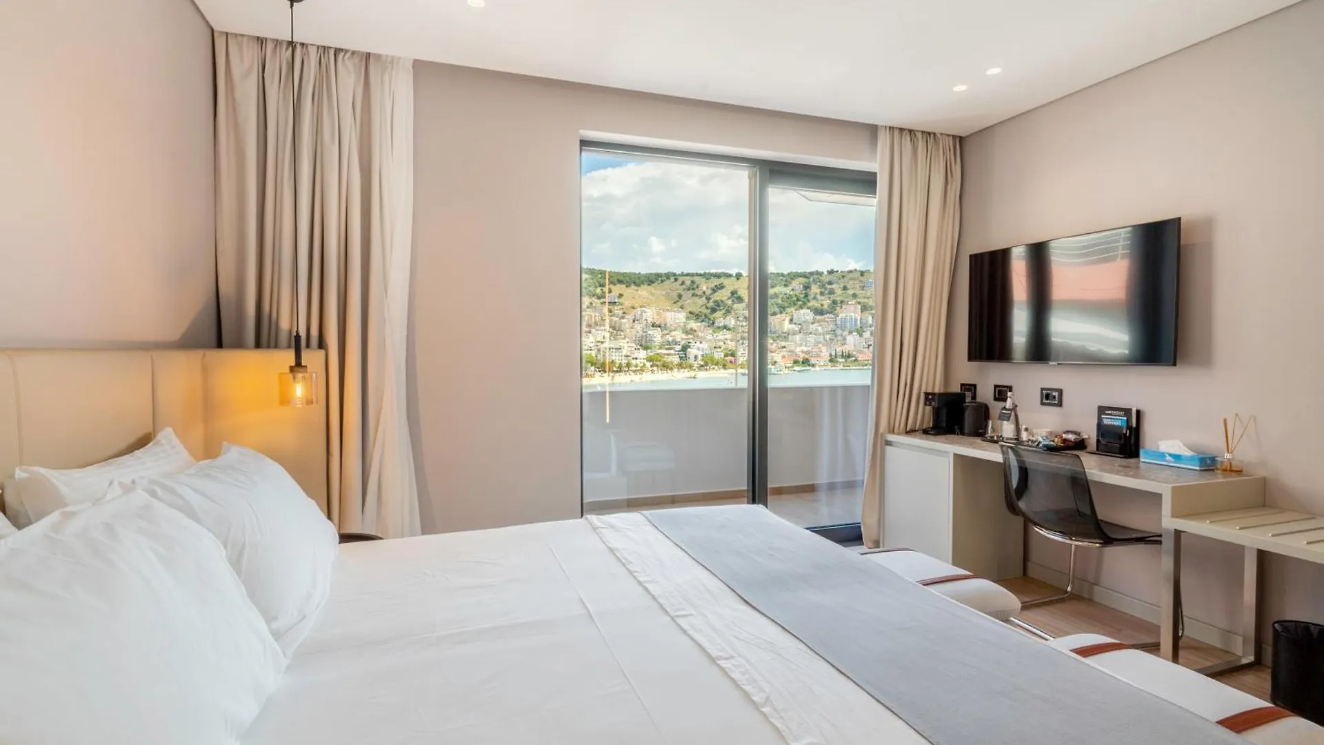 Alyacht Premium Hotel Sarande