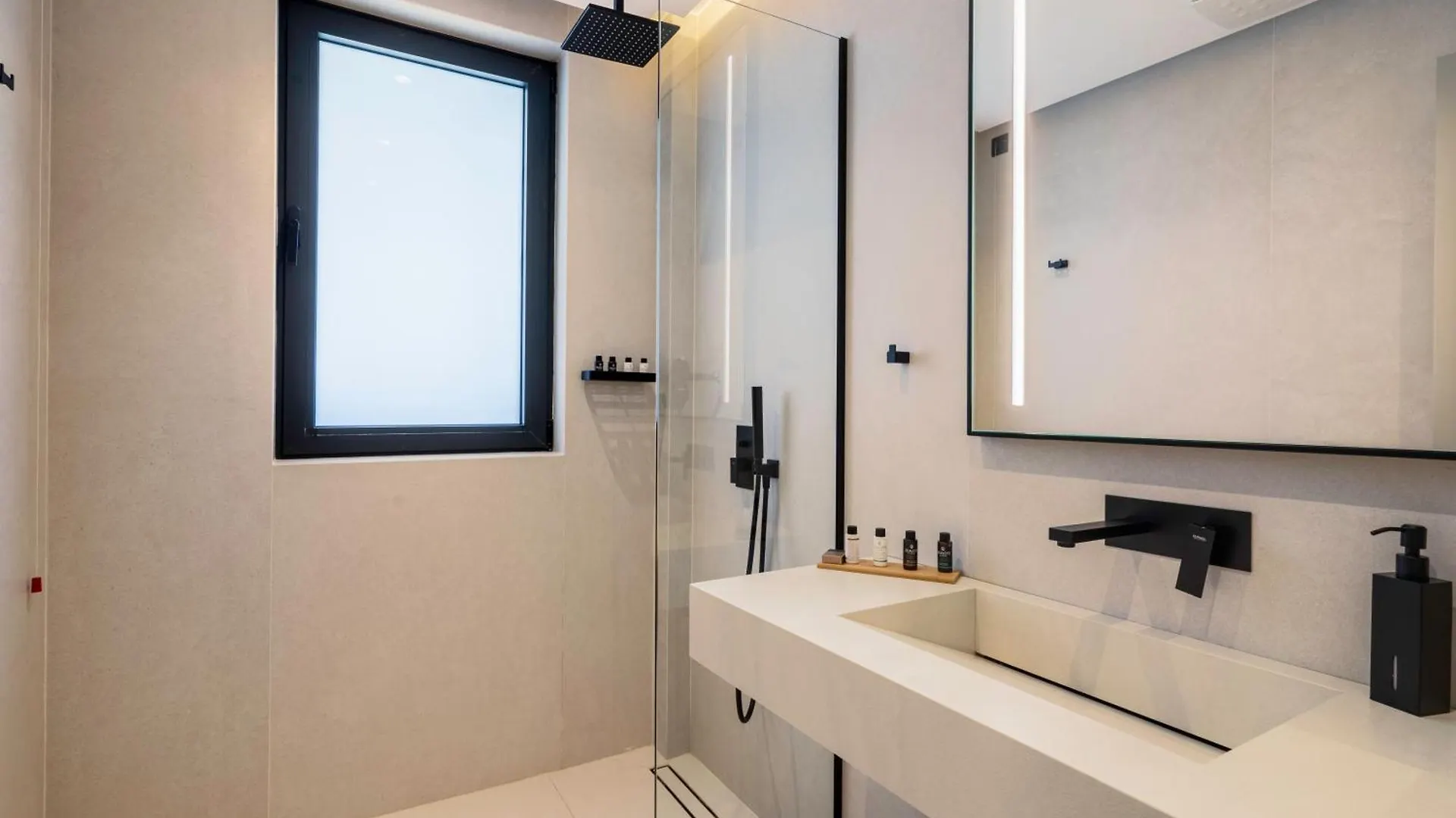 Alyacht Premium Hotel Sarande