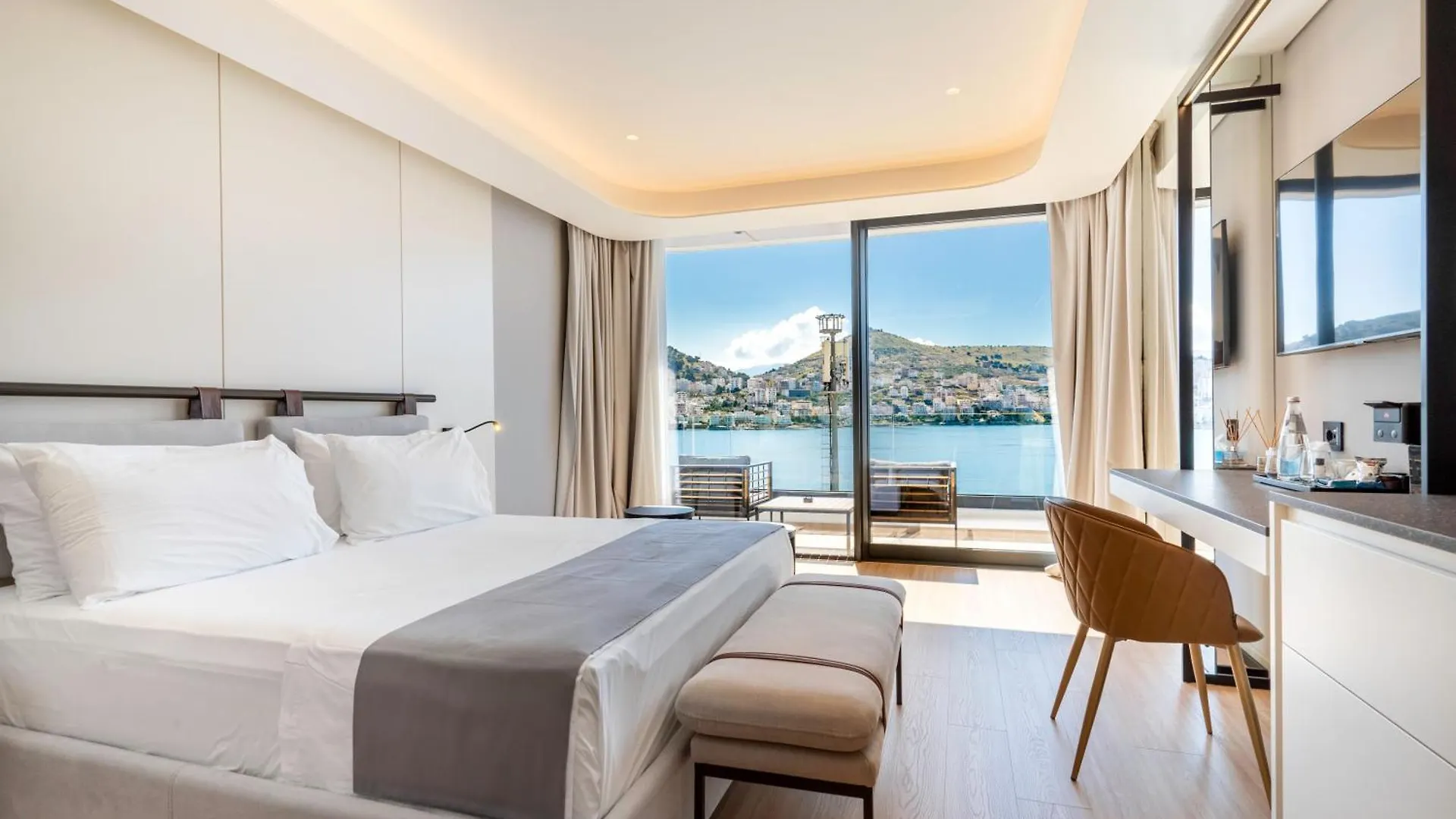 Alyacht Premium Hotel Sarande